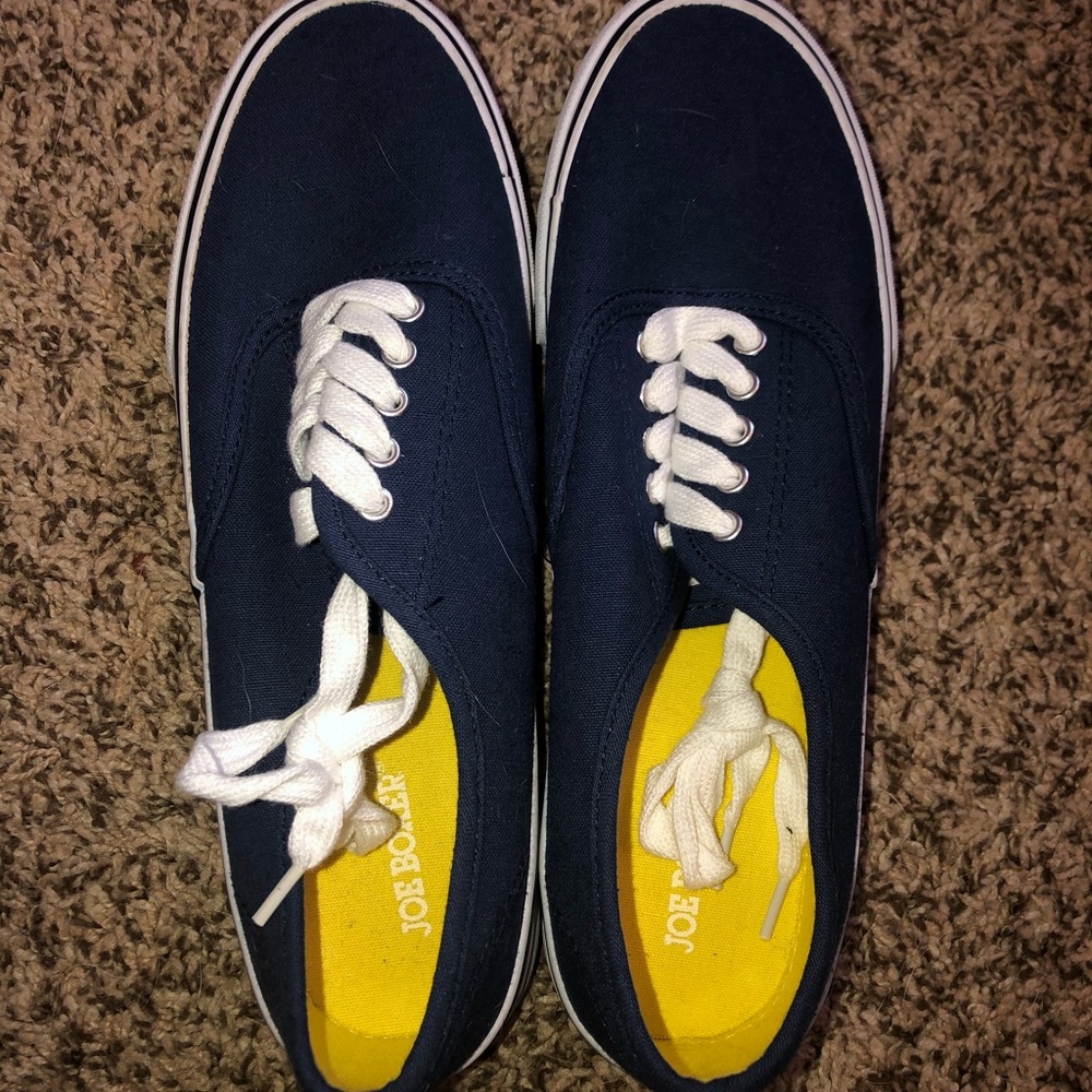 Joe Boxer navy blue women’s shoes size 9